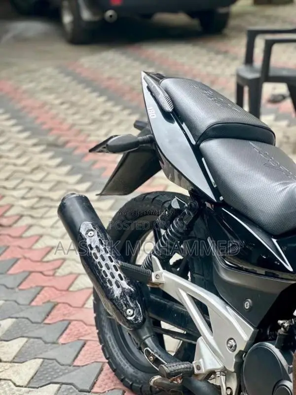 Bajaj Pulsar 180 2010 Motorbike (Used)