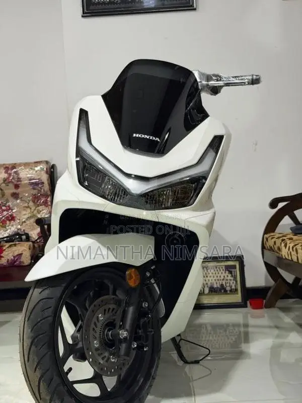 Honda Pcx160 2026 Motorbike Brand New