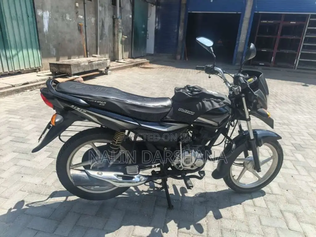 Bajaj Platina 100 Es 2017 Motorbike (Used)