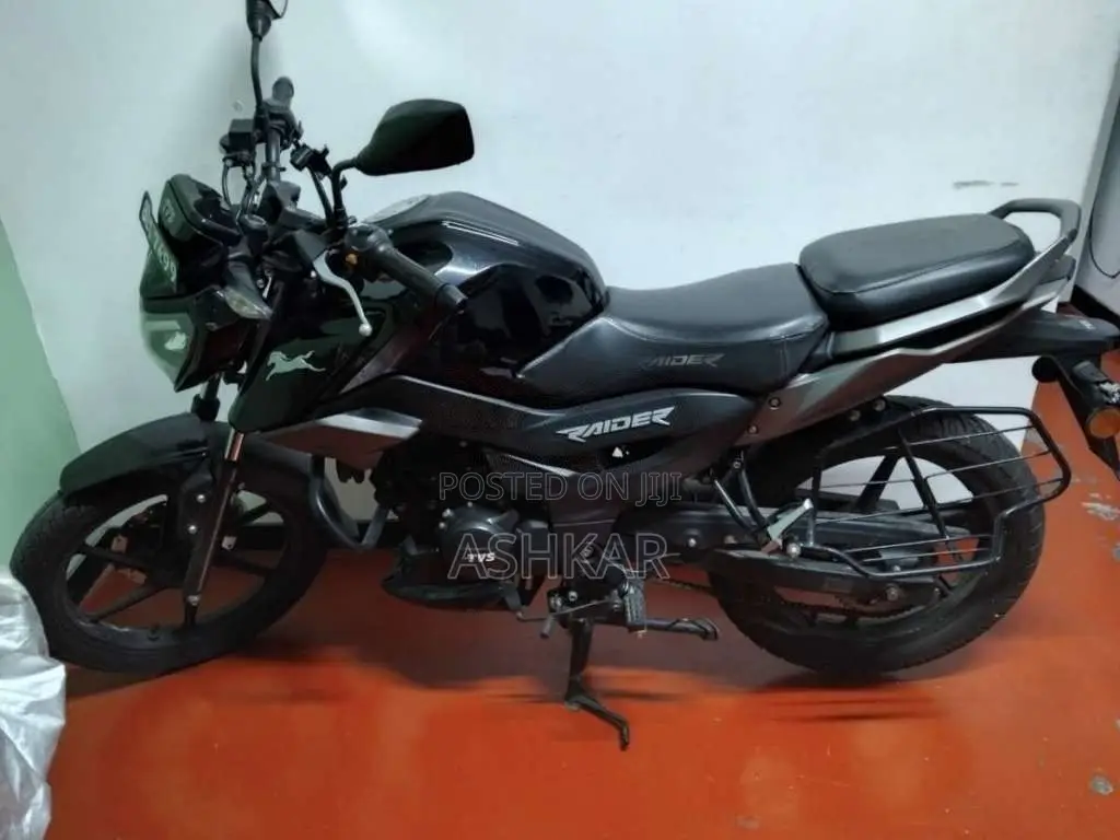 TVS Raider 2025 Motorbike (Used)