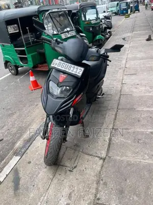 Aprilia SR150 2017 Motorbike (Used)