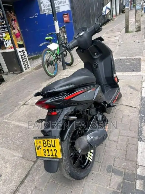 Aprilia SR150 2017 Motorbike (Used)