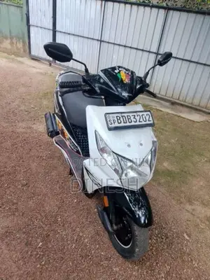 Honda Dio 2015 Motorbike (Used)
