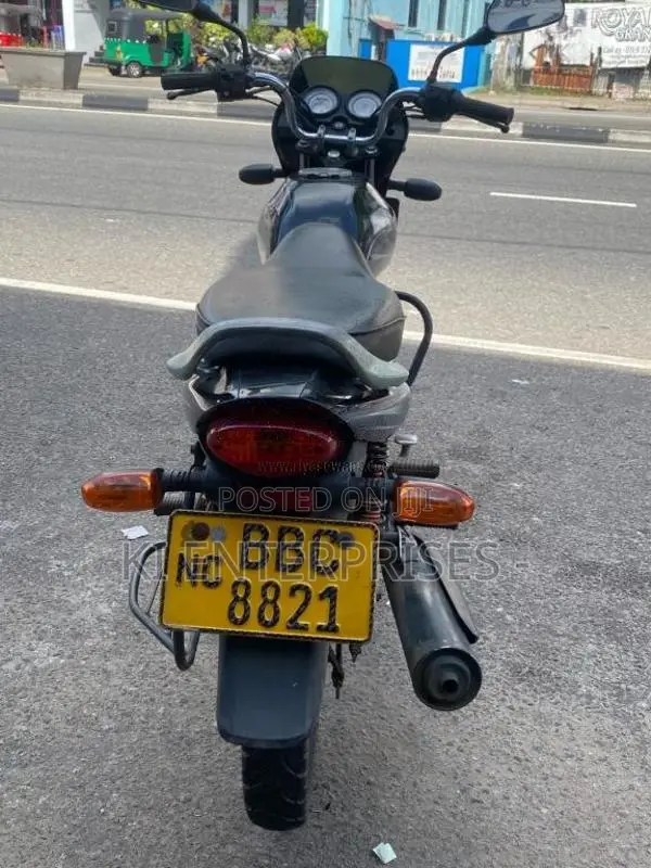 Bajaj Platina 2014 Motorbike (Used)