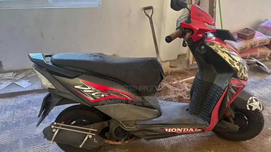 Honda Dio 2017 Motorbike (Used)