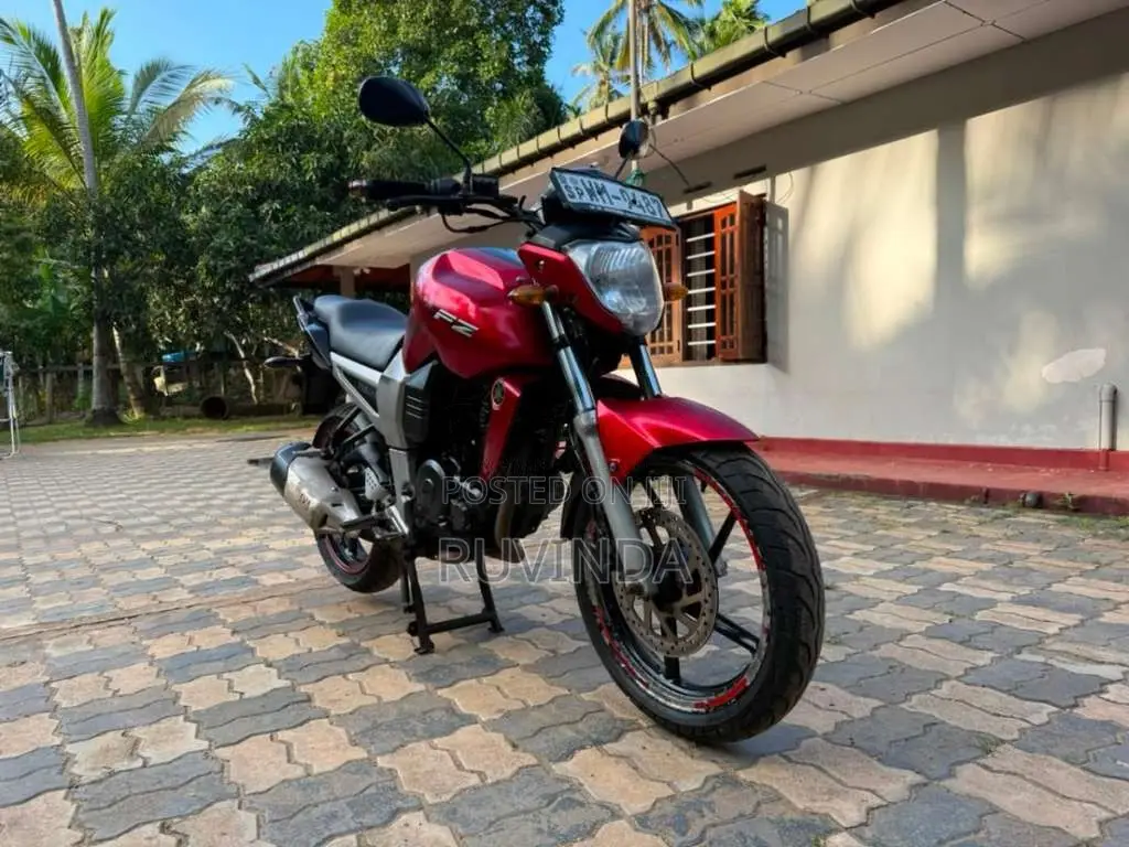 Yamaha FZ 2011 Motorbike (Used)