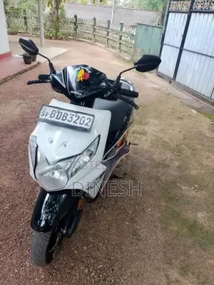 Honda Dio 2015 Motorbike (Used)