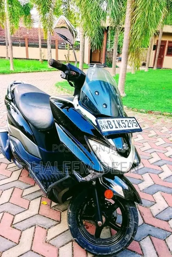 Suzuki Burgman 2019 Motorbike (Used)