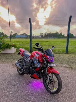 Yamaha FZ 2015 Motorbike (Used)