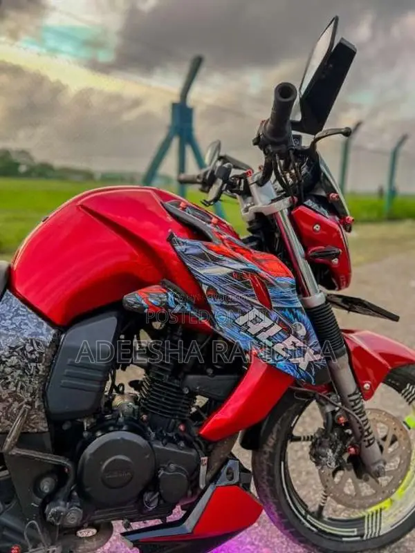 Yamaha FZ 2015 Motorbike (Used)