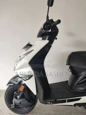 Honda Dio 2015 Motorbike (Used)