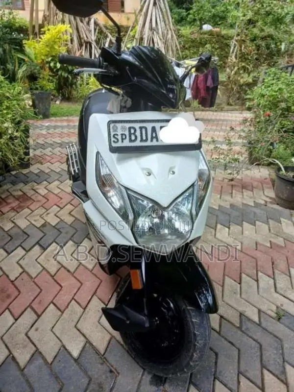 Honda Dio 2015 Motorbike (Used)