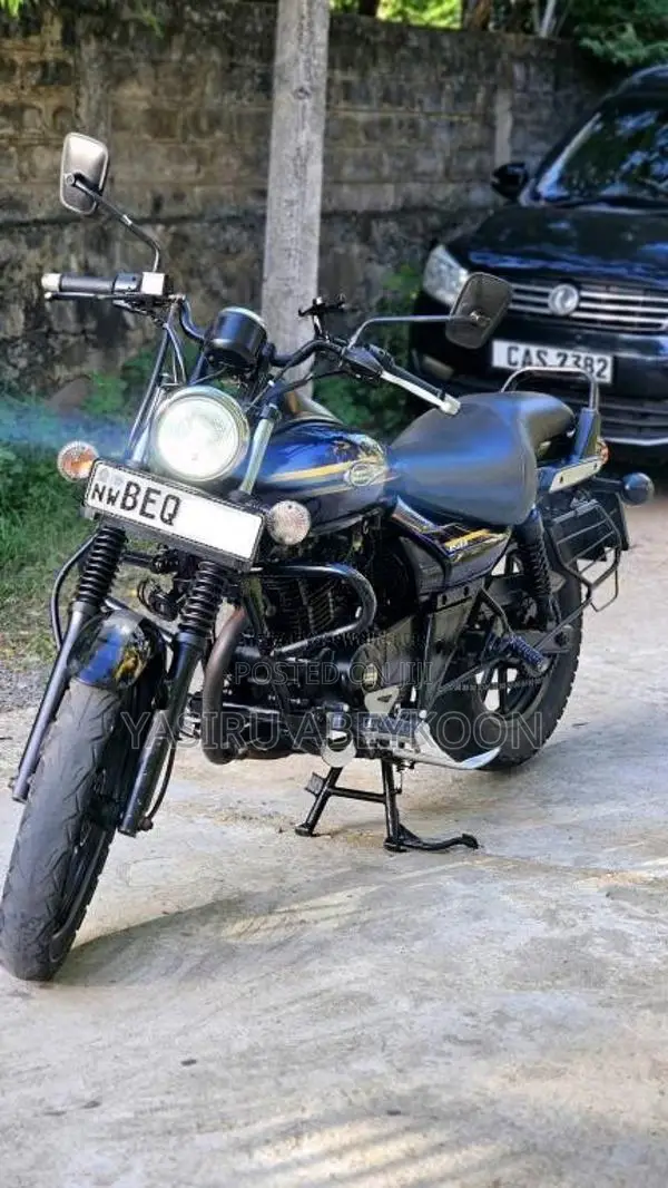 Bajaj Avenger 2017 Motorbike (Used)