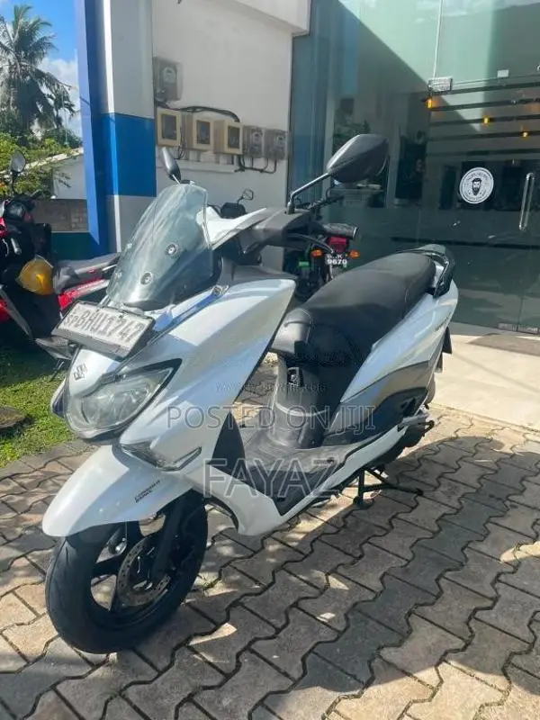 Suzuki BURGMAN 2019 Motorbike (Used)