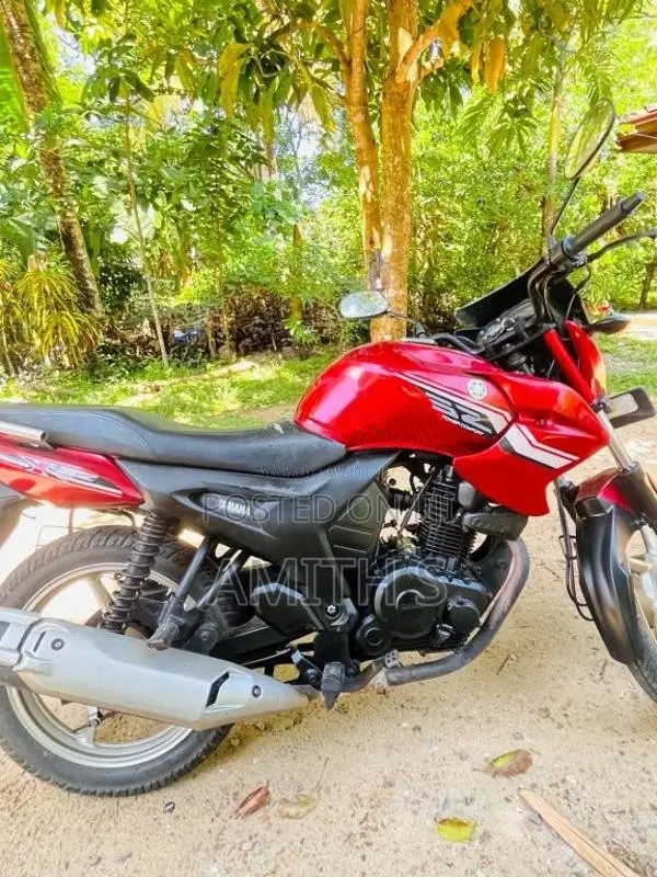 Yamaha SZ 2012 Motorbike (Used)