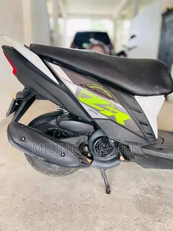 Yamaha ZR 2018 Motorbike (Used)