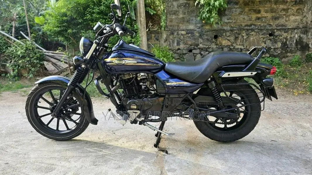 Bajaj Avenger 2017 Motorbike (Used)