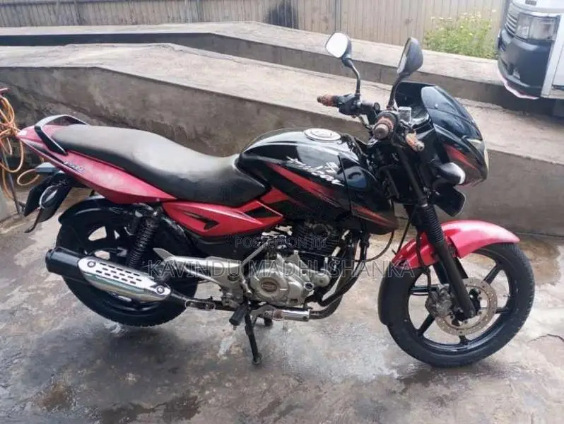 Bajaj Pulsar 150 2015 Motorbike (Used)