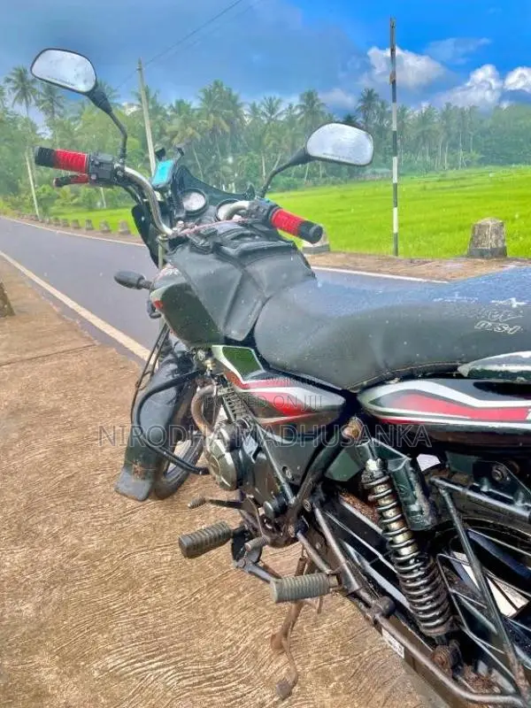 Bajaj Discover 100 2010 Motorbike (Used)
