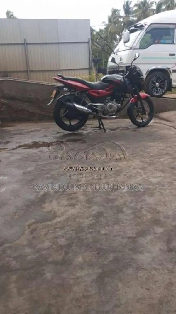 Bajaj Pulsar 150 2015 Motorbike (Used)