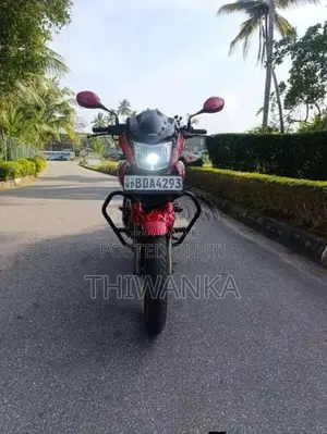 Hero Hunk 2016 Motorbike (Used)