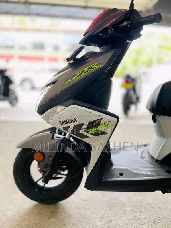 Yamaha ZR 2018 Motorbike (Used)