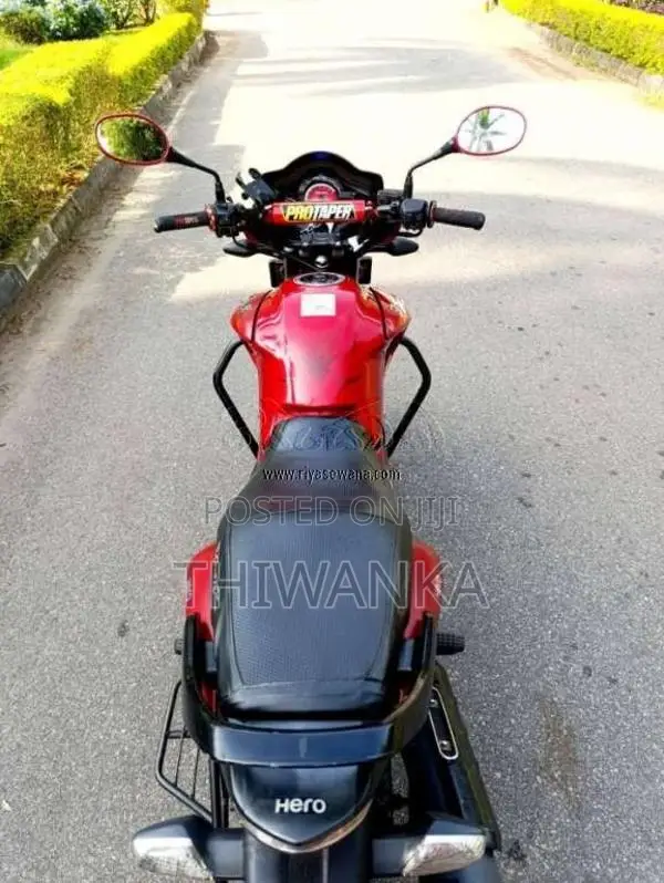 Hero Hunk 2016 Motorbike (Used)