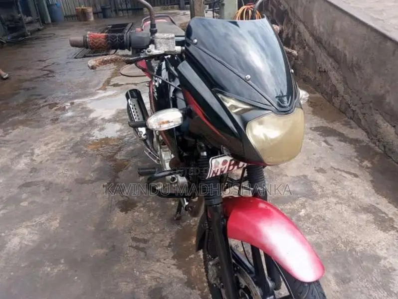 Bajaj Pulsar 150 2015 Motorbike (Used)