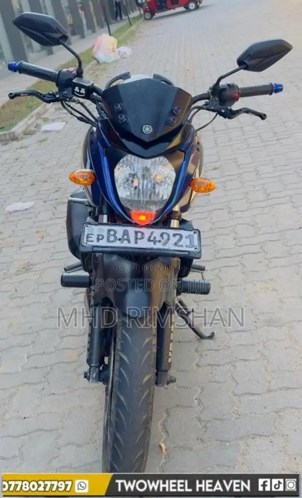 Yamaha FZ 2013 Motorbike (Used)