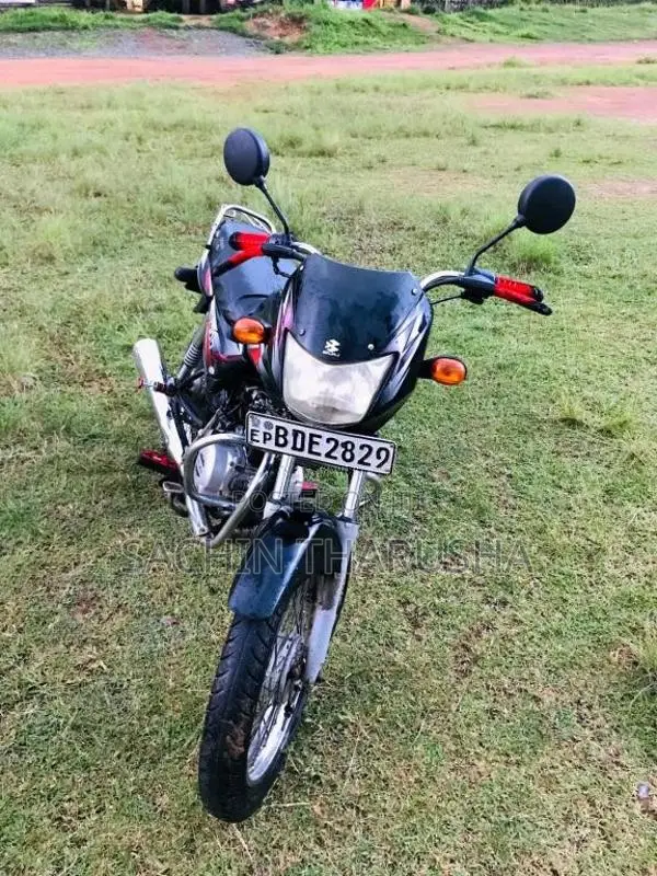Bajaj CT-100 2015 Motorbike (Used)