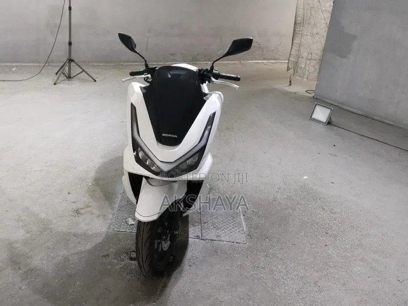 Honda Pcx 125 2025 Motorbike Brand New