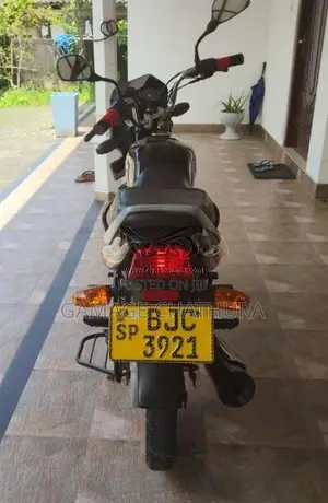 Bajaj CT-100 2022 Motorbike (Used)