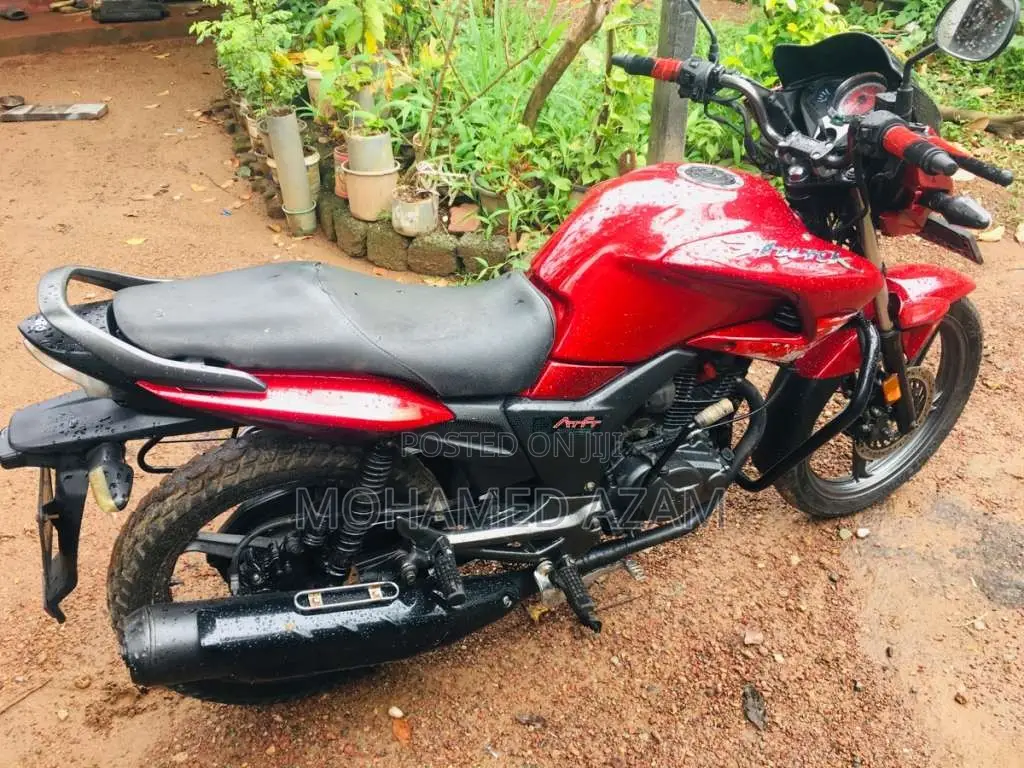 Hero Hunk 2016 Motorbike (Used)