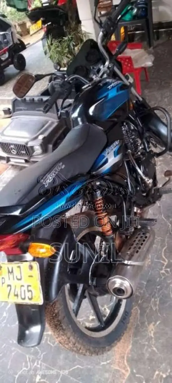 Bajaj Discover 2006 Motorbike (Used)