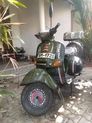 Bajaj Classic 2002 Motorbike (Used)