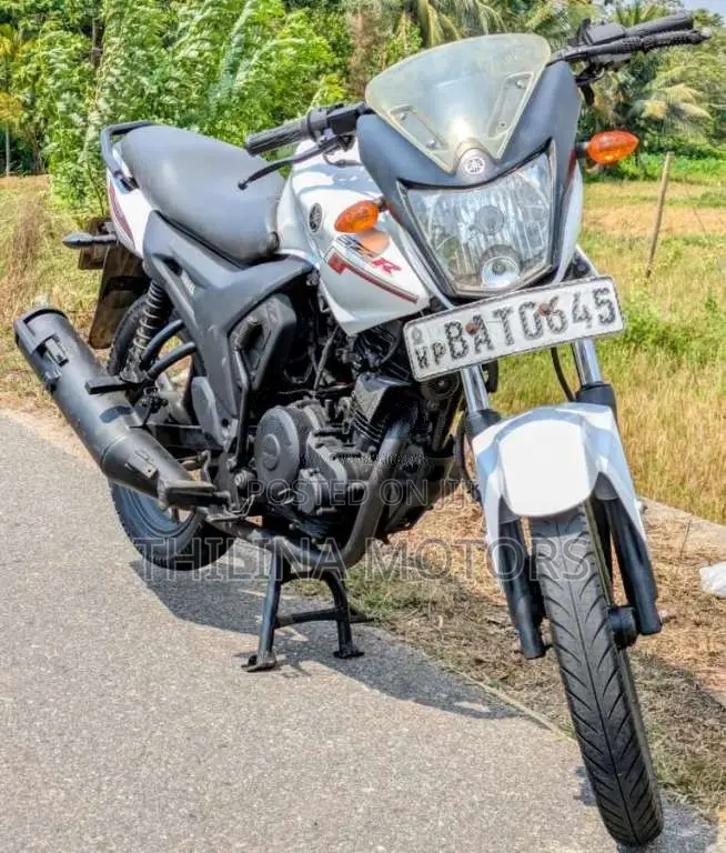 Yamaha SZ R 2012 Motorbike (Used)
