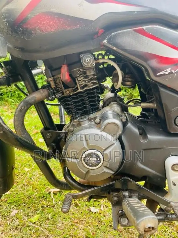 Bajaj Discover 100 2015 Motorbike (Used)