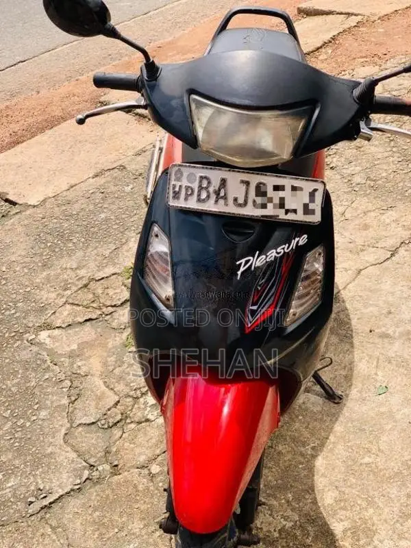 Hero Pleasure 2013 Motorbike (Used)
