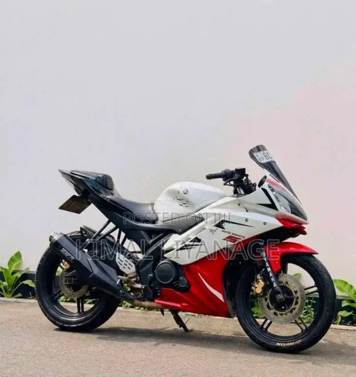 Yamaha R15 2016 Motorbike (Used)