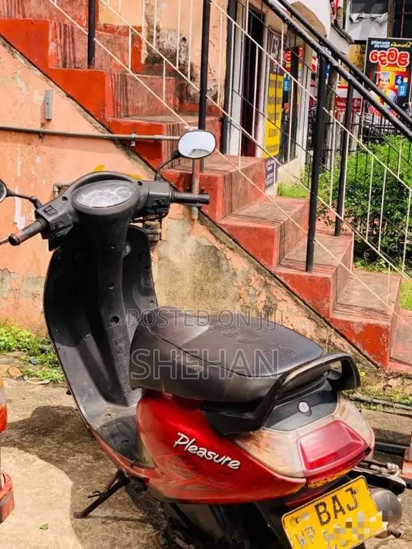 Hero Pleasure 2013 Motorbike (Used)