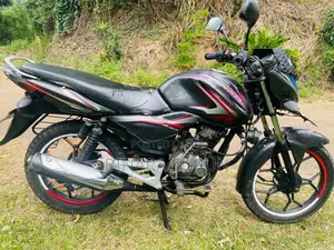 Bajaj Discover 100 2015 Motorbike (Used)