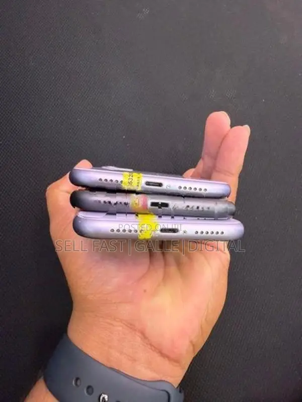 Apple iPhone 11 (Used)