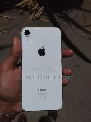 Apple iPhone XR (Used)