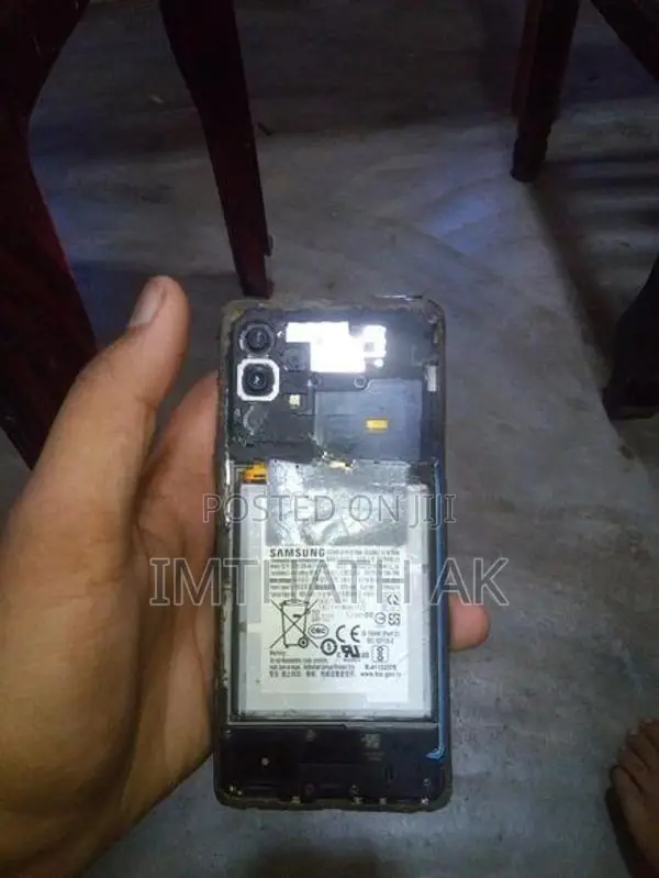 Samsung Galaxy A52 For Parts (Used)
