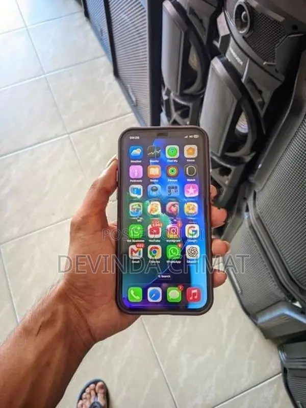 Apple iPhone 12 (Used)