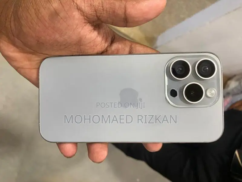 Apple iPhone 15 Pro (Used)