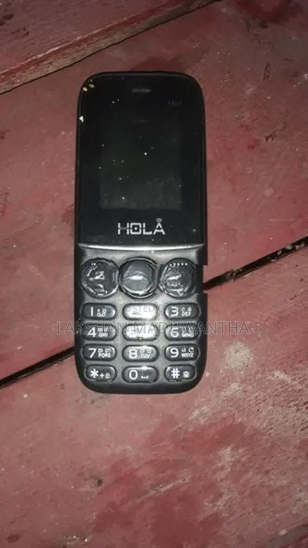 Hola Keypad Phone (Used)