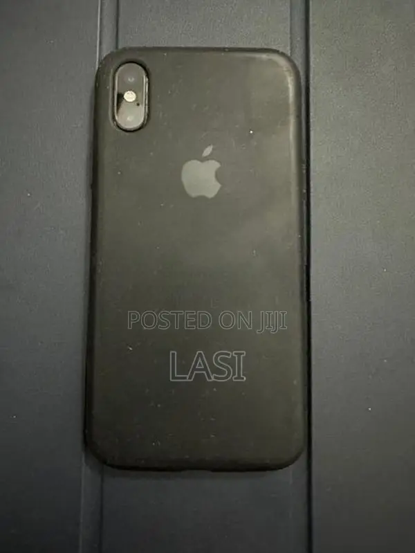 Apple iPhone XS (Used)