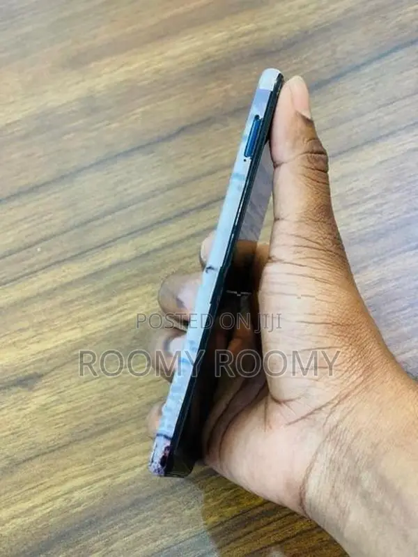 Samsung Galaxy M10 (Used)