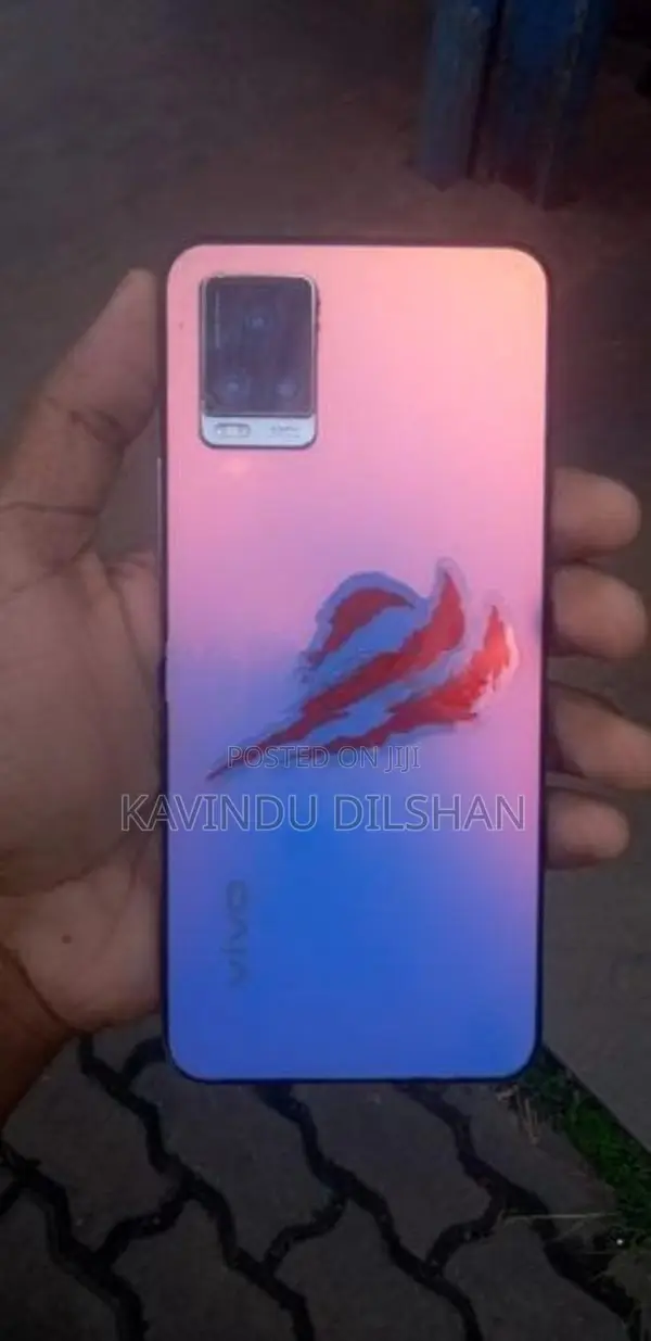 Vivo V20 (Used)
